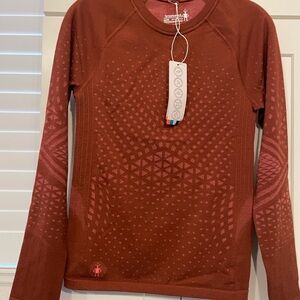 NWT Women’s Smartwool Intraknit Merino!